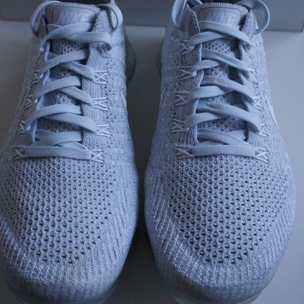 NIKE | WOMEN'S NIKE AIR VAPORMAX FLYNIT - Picture 4 of 13